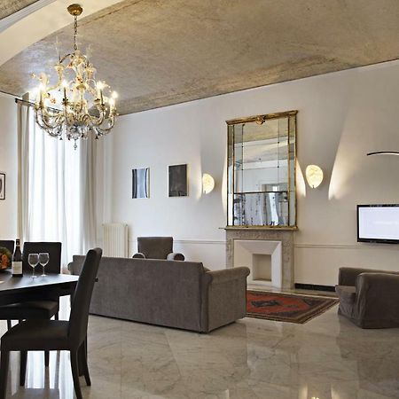 Consolata12 - Il Lusso Nel Centro Storico Di Torino Apartment Екстериор снимка